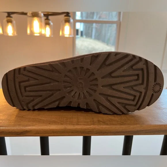 Women's UGG ReFelt Neumel Boots - Picture 5 of 6